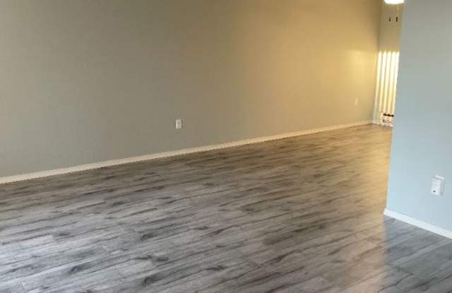 12420 74th Ln S 6 Gallery 3