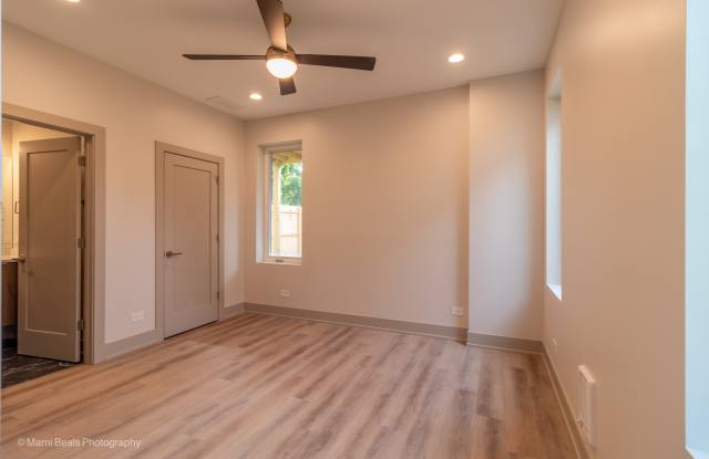 6453 South Rhodes Avenue photos photos