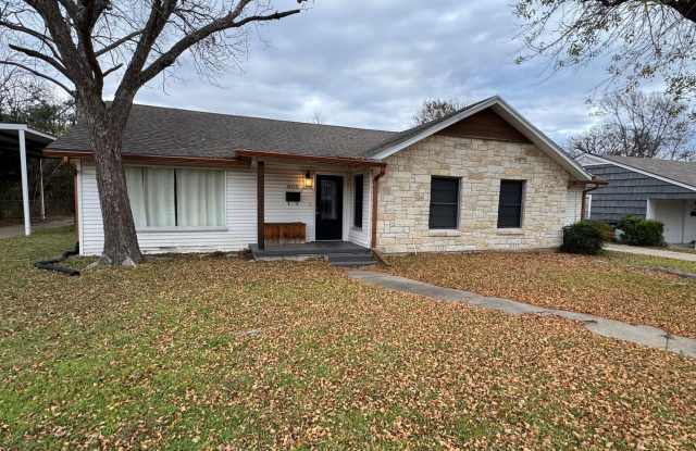 Beautiful Castle Heights Home photos photos