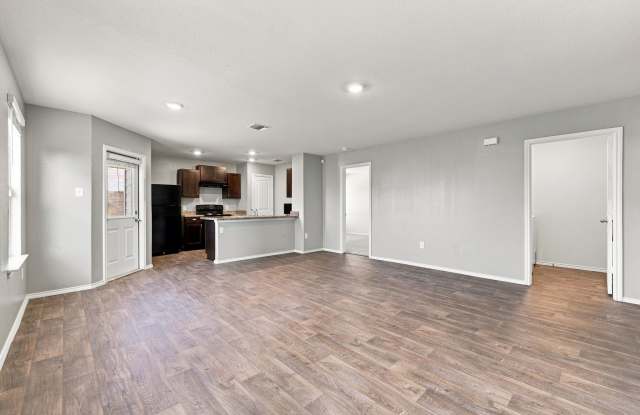 8111 Autares Sq Gallery 4