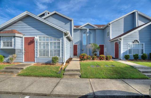 Welcome to Island Club Resort! Spacious 3-bedroom 3-bathroom Townhouse! - 1100 Coco Plum Drive, Polk County, FL 33897