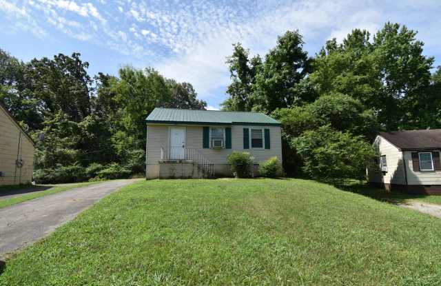 2 Bedroom Home For Rent Near Madison Street! photos photos