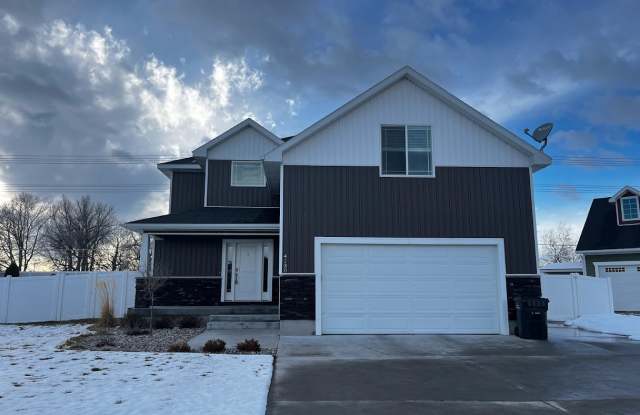 4230 Rockingham Cir - 4230 Rockingham Circle, Idaho Falls, ID 83404
