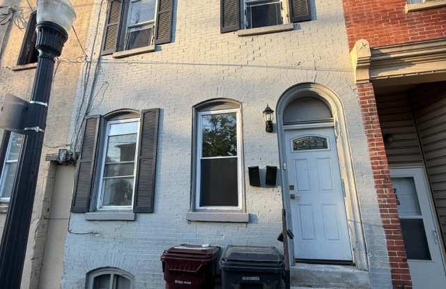 715 W 8TH photos photos