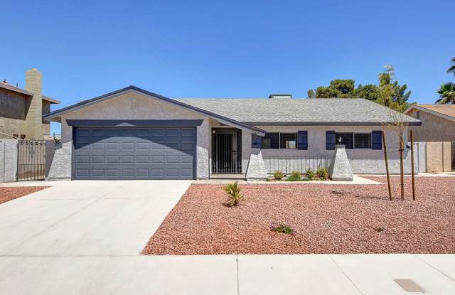 1-Story 3 Bedroom Home, just minutes from the I95 and lots of Shopping on Rainbow photos photos