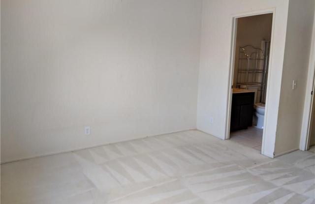 11041 Dodson Street Gallery 4