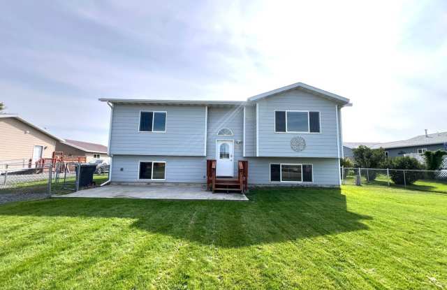 Pet Friendly 4 Bed 2 Bath Single Family Home W/ Fully Fenced Yard, Double Car Garage Located in East Helena! photos photos Pet Friendly 4 Bed 2 Bath Single Family Home W/ Fully Fenced Yard, Double Car Garage Located in East Helena! photos photos