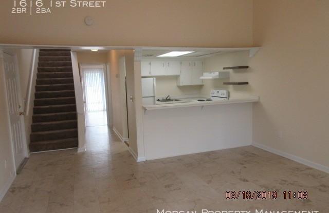 1616 1st Street Gallery 4