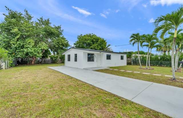 10411 SW 151st Ter Gallery 3