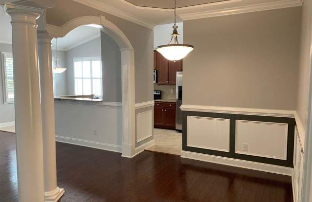 1452 Lake Glen Drive Gallery 3