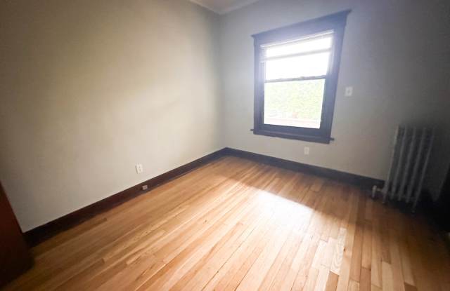 1703 Ridge Avenue Gallery 3
