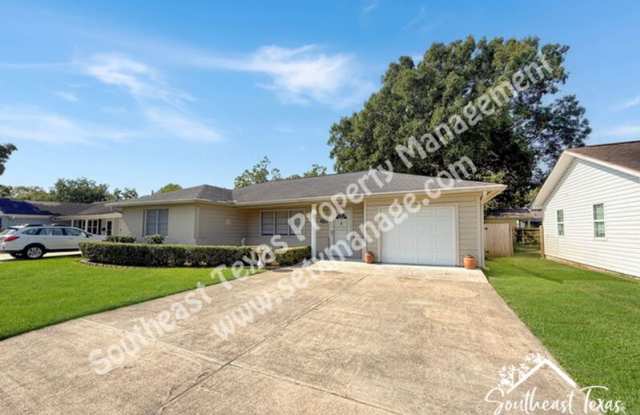 2749 Rose Avenue photos photos
