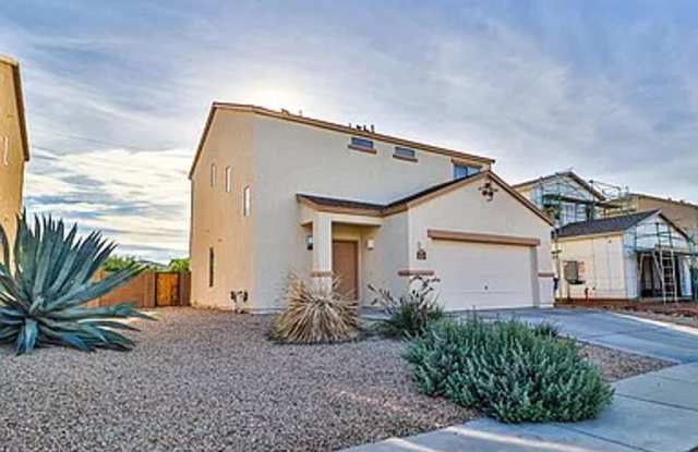 Modern 2-Story Home with Spacious Layout  Backyard - 6907 South Camino De La Humanidad, Tucson, AZ 85756
