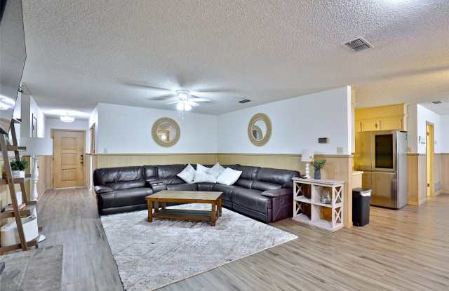 2810 Arrowhead Drive Gallery 3