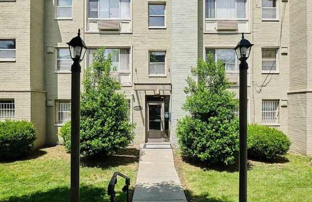 2832 HARTFORD ST SE #201 - 2832 Hartford Street Southeast, Washington, DC 20020