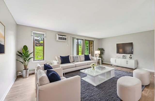 Windsor South Apartments Gallery 2