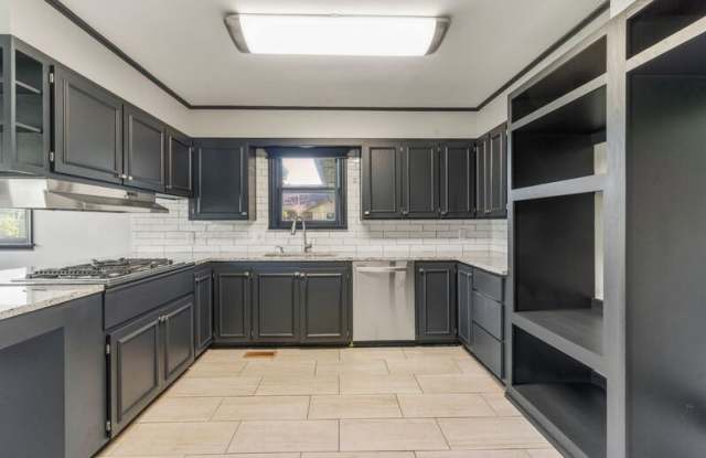564 S 87th E Ave photos photos