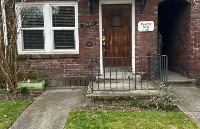 Renovated 1BD/1BA in charming brick cottages photos photos