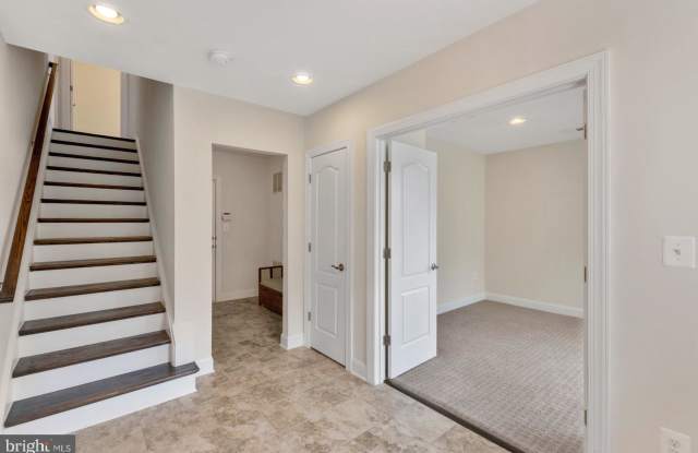 46077 HALL ROAD Gallery 3