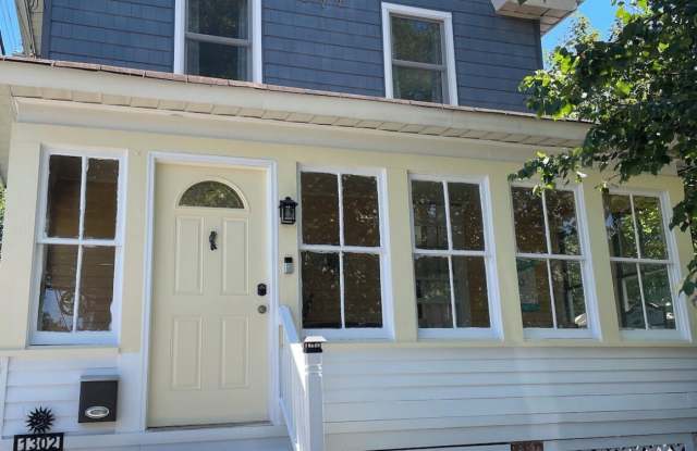 1302 Comstock Street photos photos