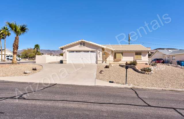 SOUTHSIDE HOME WITH LARGE FENCED BACKYARD photos photos