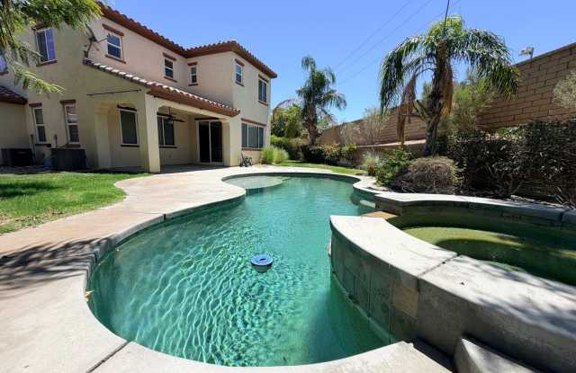 COMING SOON! GORGEOUS 4 Bedroom 3 Bathroom POOL HOME in Palm Desert! Gallery 3