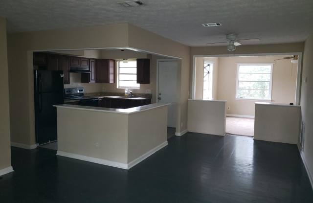 10261 COLONIAL CT Gallery 3