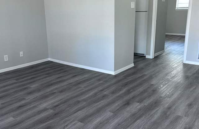 1700 West McIntyre Street - 1700-13 photos photos 1700 West McIntyre Street - 1700-13 photos photos