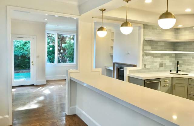 Beautiful 3Br+/2.5Ba Sea Cliff Edwardian Home w/Garden, Private roof deck w/ GG Bridge View! - PROGRESSIVE photos photos
