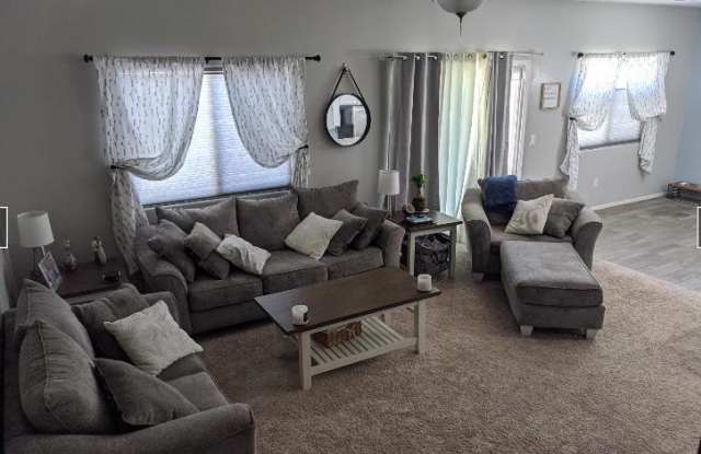 8760 N Mugho Pine Trail Gallery 2