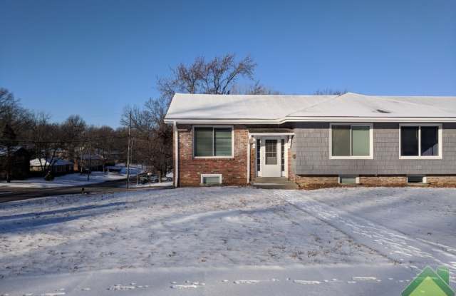 7836 Eby Lane - 7836 Eby Avenue, Overland Park, KS 66204