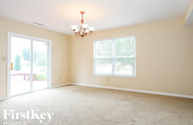 7228 Village Oaks Drive Gallery 4