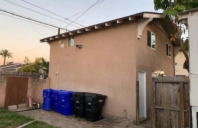 3541 1/2 RAY ST. Gallery 2