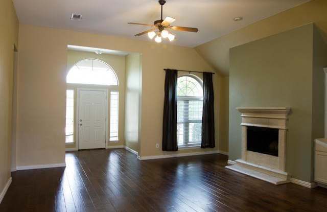 1811 Waterwood Drive Gallery 4