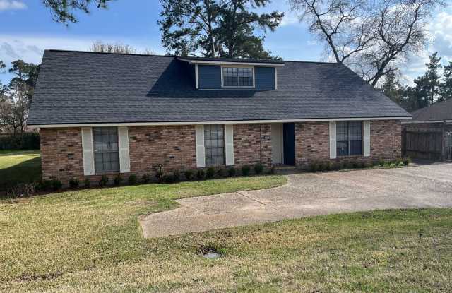 Reduced 5/3 2724sf 3321 Colquitt Rd yard care included $2300/month photos photos Reduced 5/3 2724sf 3321 Colquitt Rd yard care included $2300/month photos photos