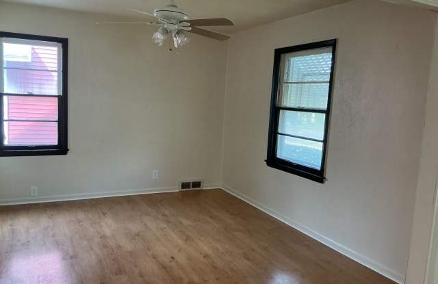 3 Bedroom Single Family home Gallery 4