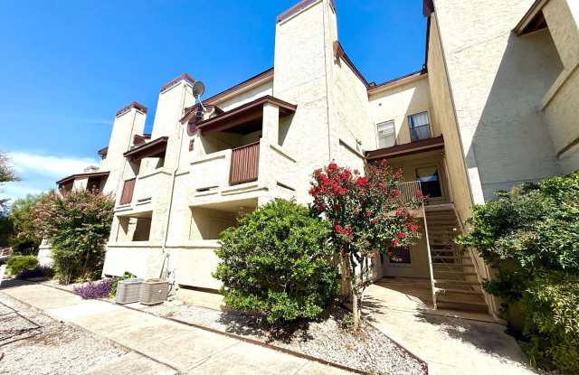 MUST SEE! Charming Condominium in the Heart of the Medical Center photos photos