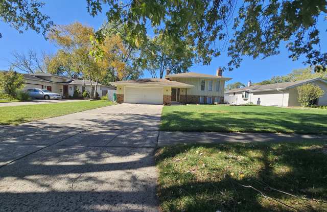 9536 Elmwood Dr photos photos