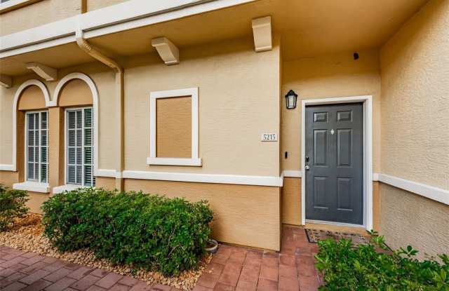 5215 BEACH BREEZE Court Gallery 2