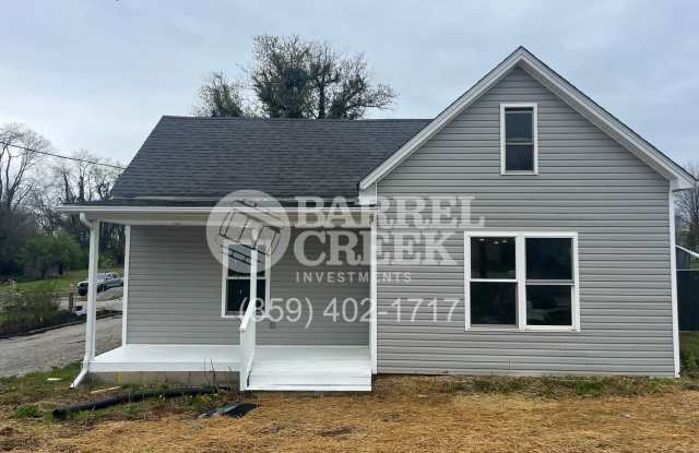 2-Bed 1-Bath House + Large Storage Garage photos photos