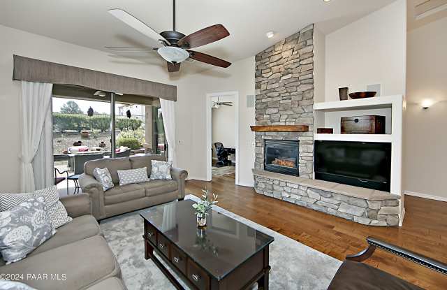 1267 Crown Ridge Drive Gallery 4