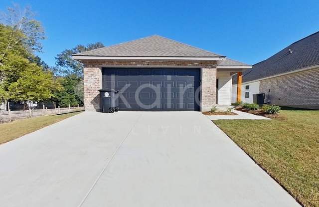 7927 Hendrick Drive - 7927 Hendrick Drive, Old Jefferson, LA 70817
