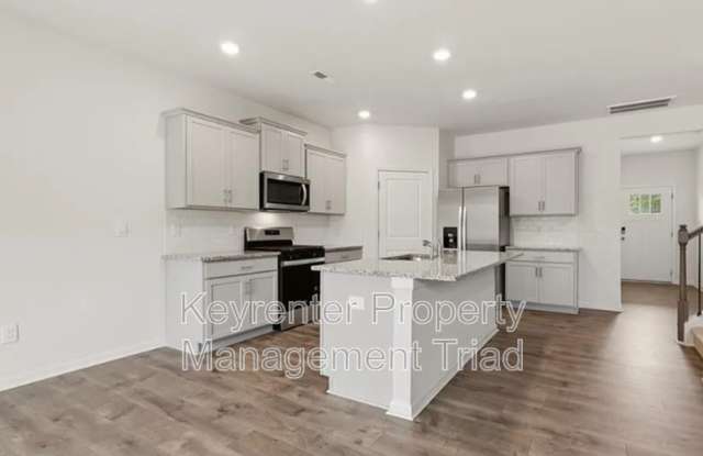 7448 Buckpasser Dr Gallery 3