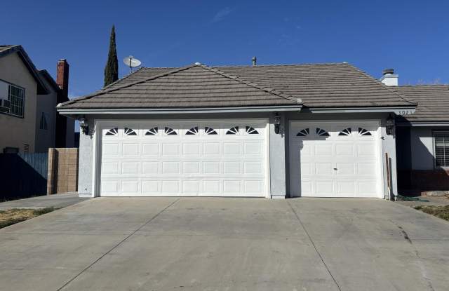 3021 Mariposa Avenue photos photos