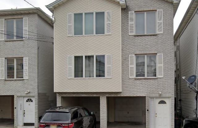 237 TERRACE AVE - 237 Terrace Avenue, Jersey City, NJ 07307