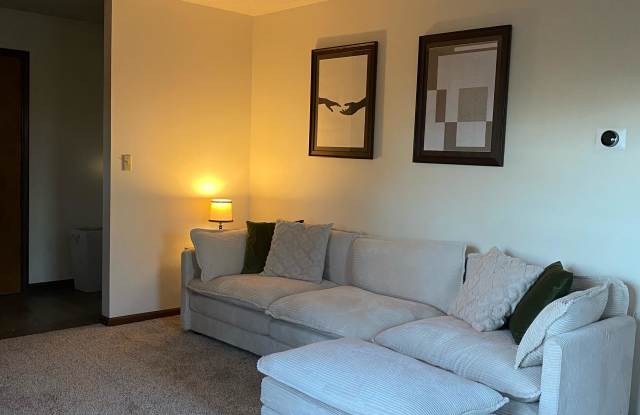 1101 Mimosa Court Gallery 3