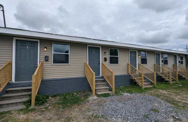 701 Eiseman Ave photos photos