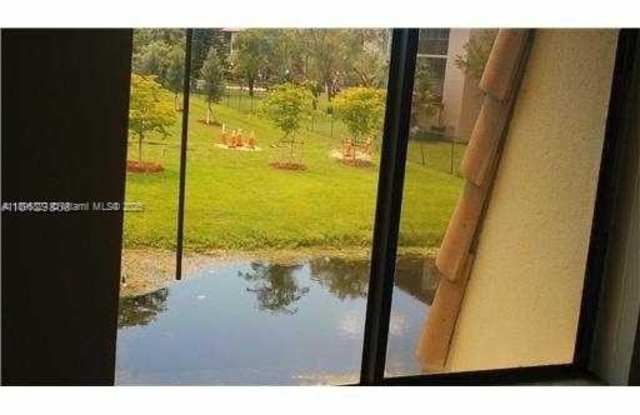 11614 Royal Palm Blvd photos photos