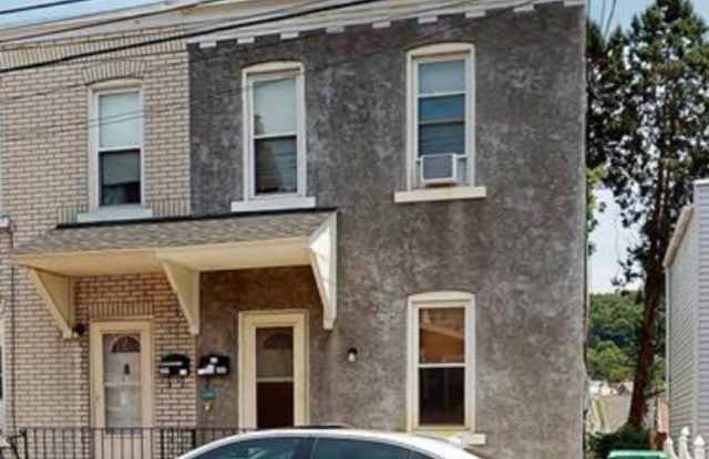 Single Family-half double- 2 bedroom/1 bath in Bethlehem! - 743 Pawnee Street, Bethlehem, PA 18015 Single Family-half double- 2 bedroom/1 bath in Bethlehem! - 743 Pawnee Street, Bethlehem, PA 18015
