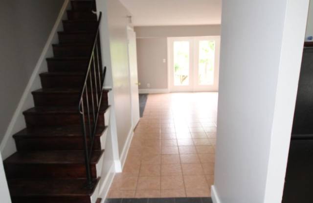 Rarely Available Townhome in Quiet Court in Joppa MD Gallery 3
